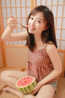 姐姐妹妹站起来